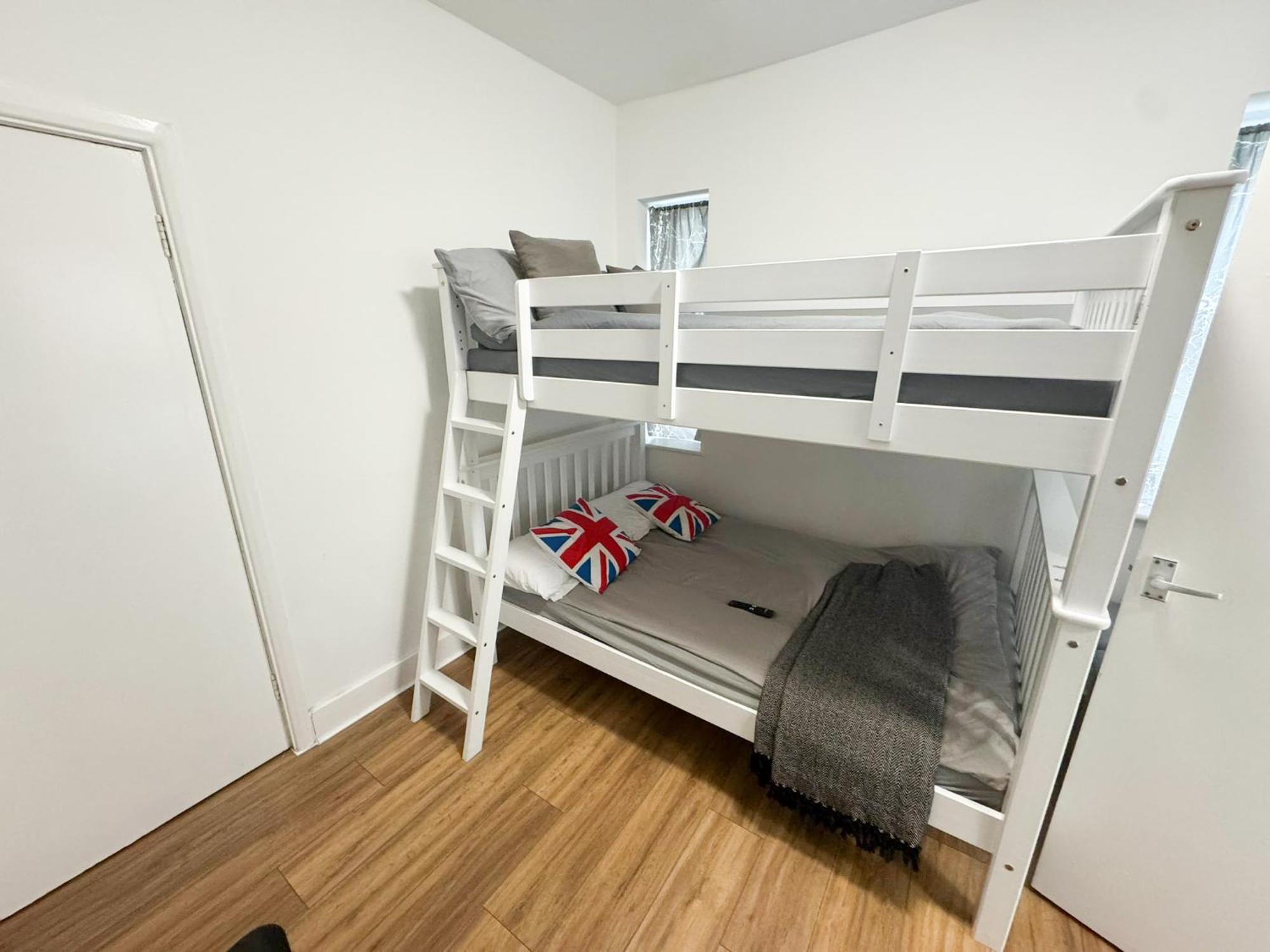 Golders Green Studio Лондон Экстерьер фото