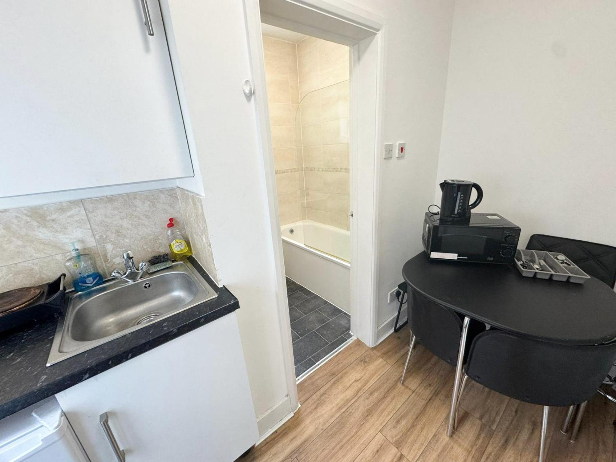 Golders Green Studio Лондон Экстерьер фото